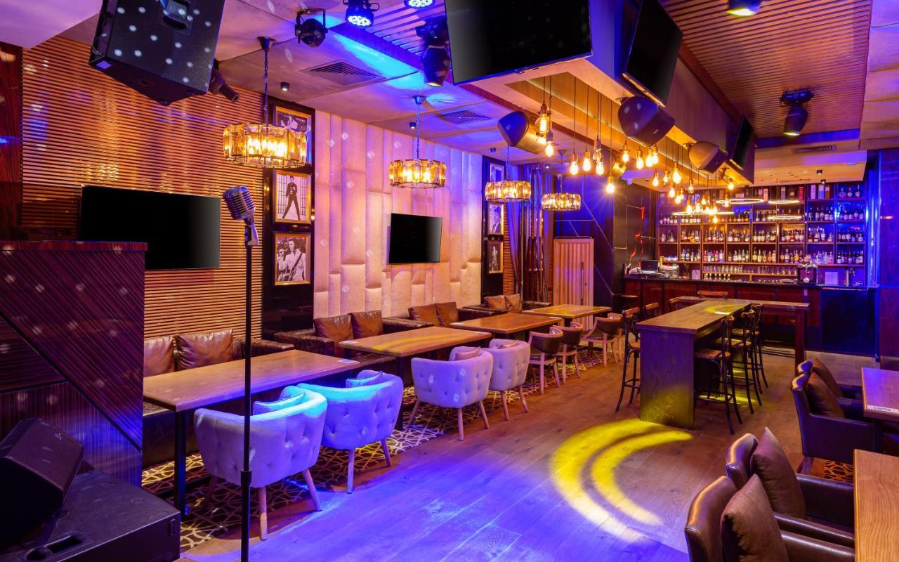 Rixos Borovoe Hotel ชูชินสก์ ภายนอก รูปภาพ A nightclub in Bangkok, Thailand